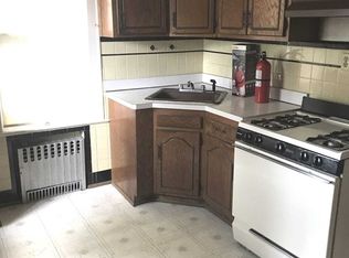 366 Nelson Ave, Cliffside Park, NJ 07010