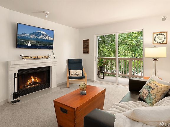 3rd image of 14006 NE 181st Pl APT B202