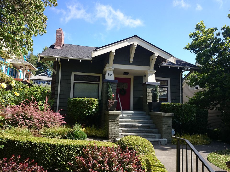 1st image of 838 E Gwinn Pl