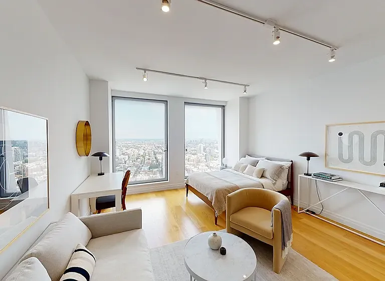 1 S 1st St #Penthouse 1G — Photo 2