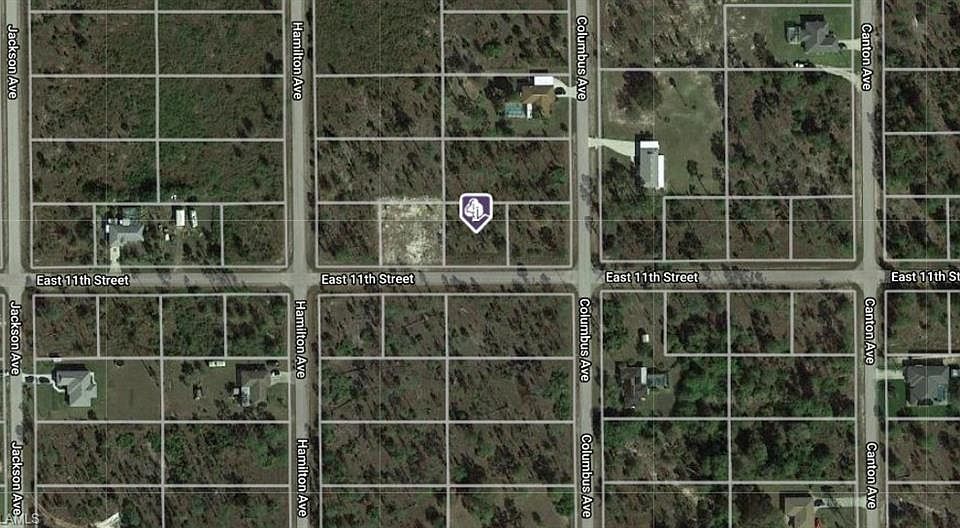 1st image of 3005 E 11th St