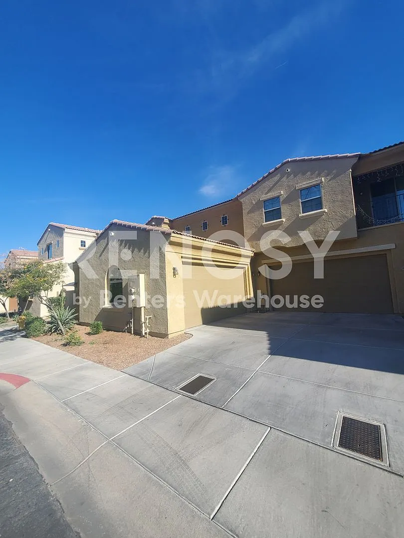 Gated Mesa Townhome with Fresh Updates & Community Pool! — Photo 3