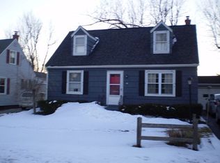 30 Princeton Ct, Cheektowaga, NY 14225