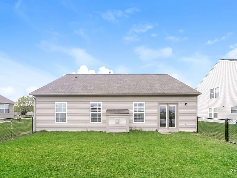 8149 Wood Hollow Ln — Photo 15