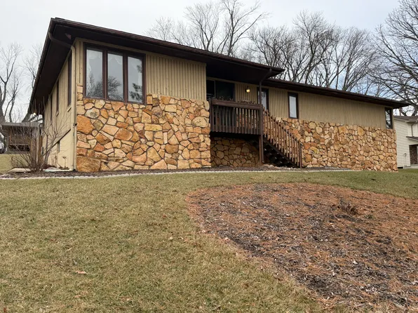 13115 Normandy Cir, Omaha, NE 68137