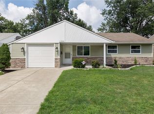 1322 Ranchland Dr, Mayfield Heights, OH 44124
