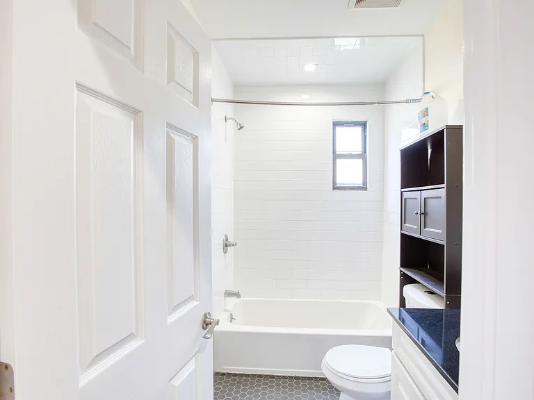 180 Willow St #1 — Photo 14