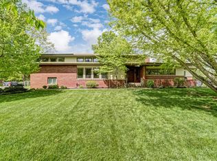 2851 Exmoor Rd, Columbus, OH 43221