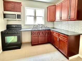 90 N 15th St FLOOR 3, East Orange, NJ 07017