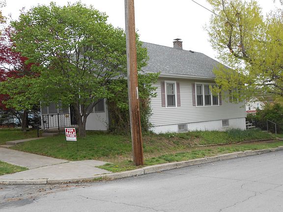 2nd image of 2902 Angelique St