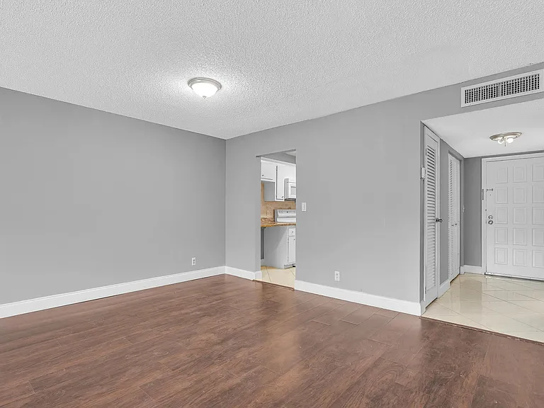 5961 N Falls Circle Dr #309 — Photo 49