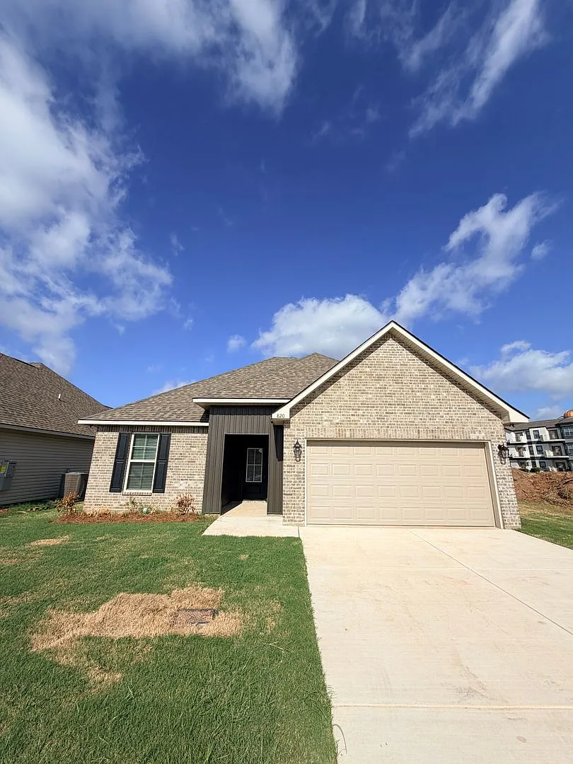 Move in Special! Half off First Month's rent!! Brand New Construction... Just minutes to Barksdal... — Photo 2