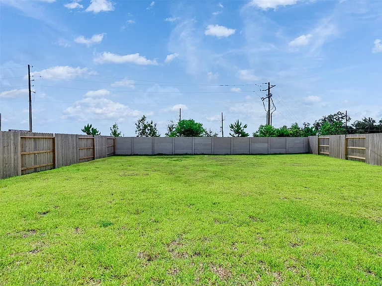 31404 Pratola Serra Cir — Photo 39