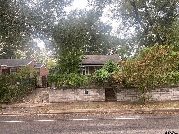 3rd image of 1220 N Pabst Ave