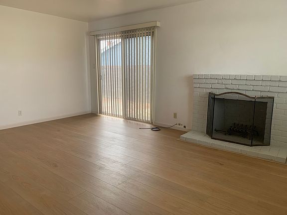 3rd image of 5932 Maleville Ave