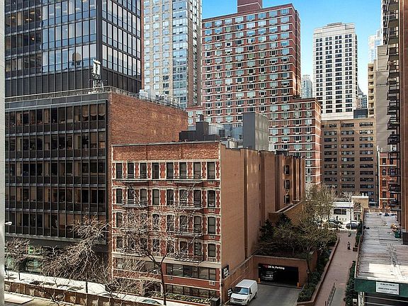 5th image of 155 W 68th St APT 620
