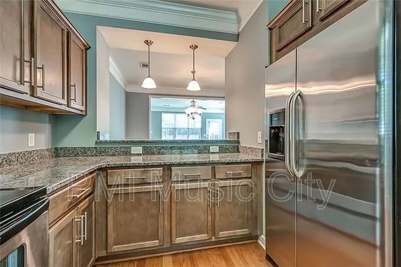 2 bed, 2.5 bath, 1480 sqft, $2,795 — Photo 3