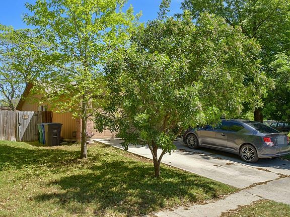 2nd image of 13418 Larkbrook St