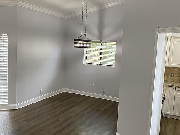 3rd image of 6433 Country Fair Cir