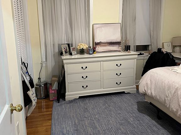 5th image of 146 Endicott St #10