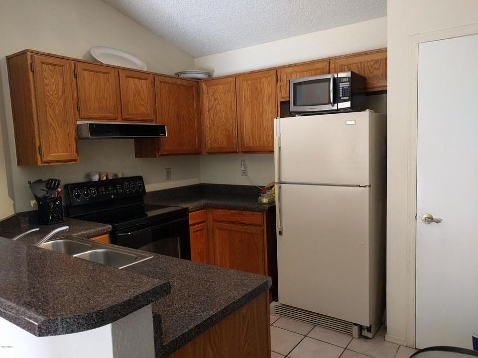 1st image of 3136 E Michigan Ave