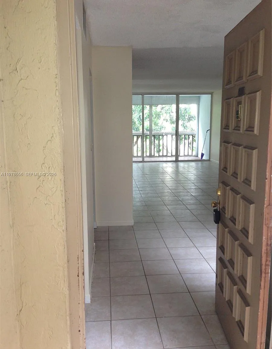 Environ I Condo 3 And 4 — Photo 1