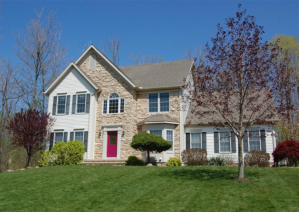 1st image of 8795 N Chinaberry Cir