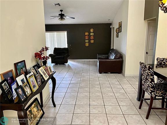 5th image of 1861 Sirius Ln