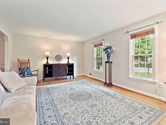 5th image of 1206 Princeton Pl