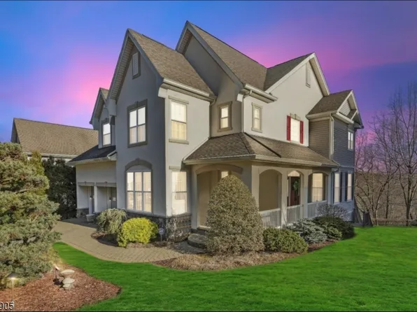 38 Skytop Rdg, Oakland Boro, NJ 07436