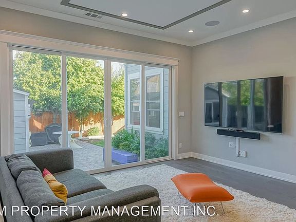 4th image of 330 Flora Vista Ave