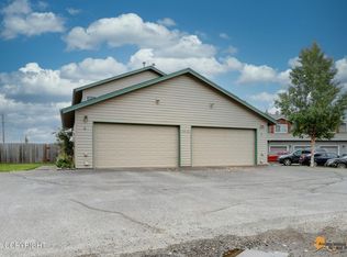 3926 Lakehurst Cir, Anchorage, AK 99502