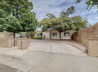 2446 La Veta Dr NE, Albuquerque, NM 87110