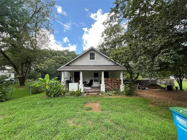 121 Brookwood Ave, Commerce, GA 30529