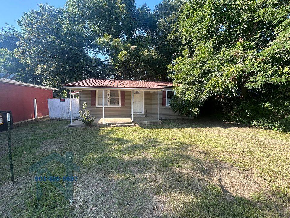 1st image of 205 E Avenue A