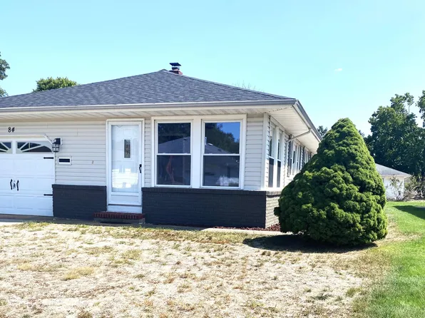 84 Scarborough Place, Toms River, NJ 08757