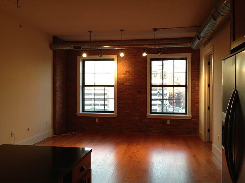 2nd image of 100 Paterson Plank Rd APT 512