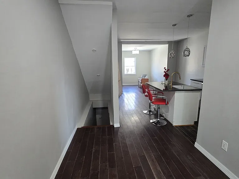 5822 Baynton St — Photo 8