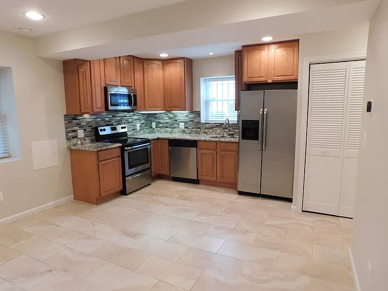 308 Webster St NW #2 — Photo 32