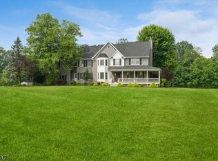 11 Newell Rd, Flemington, NJ 08822