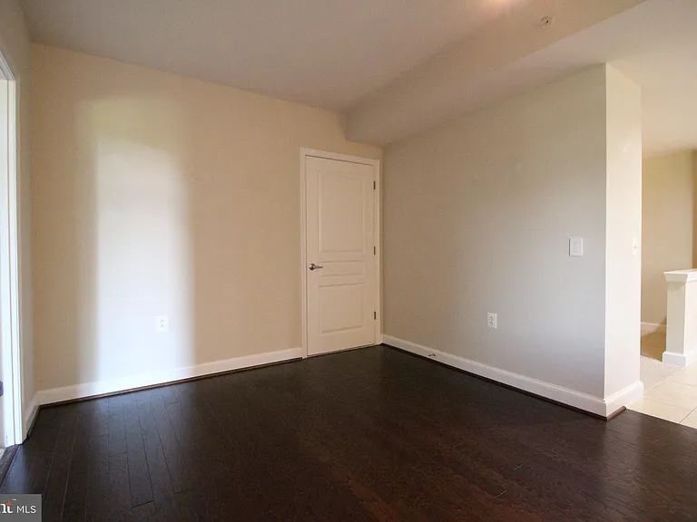 2451 Midtown Ave #305 — Photo 9