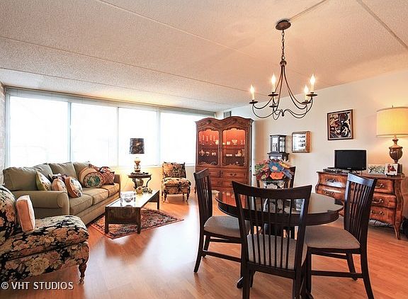 4th image of 2020 Saint Johns Ave APT 401