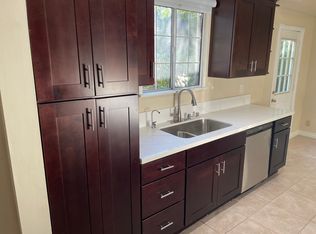 17851 Valley Vista Blvd, Encino, CA 91316