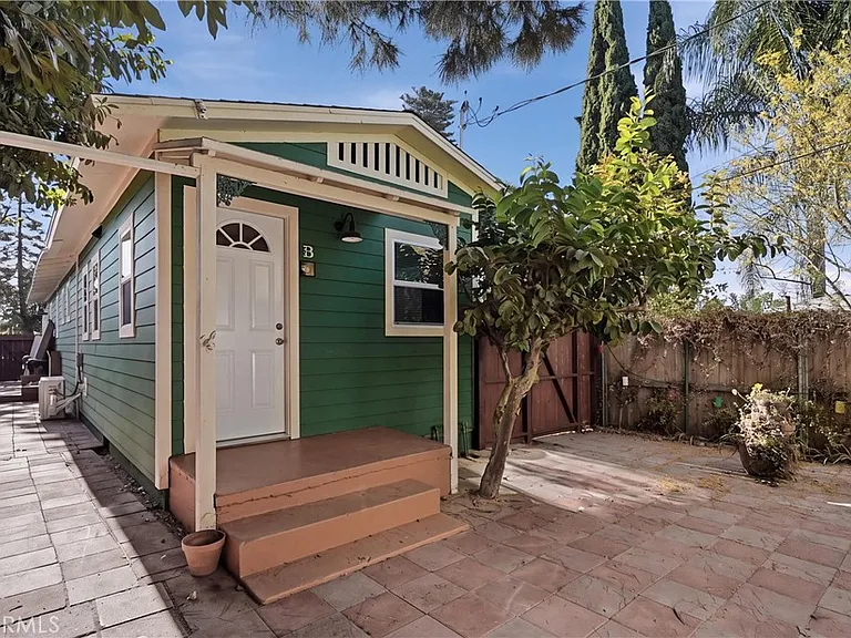 1219 N Hoover St #B — Photo 1