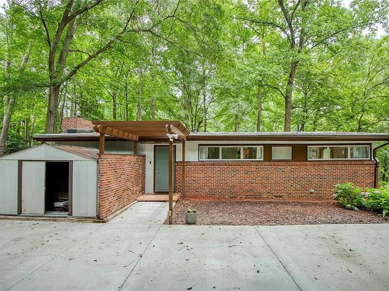 2700 Brook Park Way — Photo 4