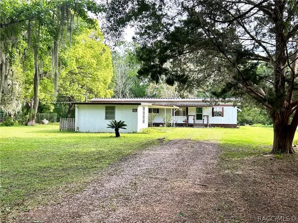 11595 E Laurel Ct, Floral City, FL 34436