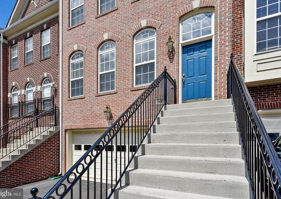 1st image of 16352 Gangplank Ln