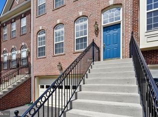 16352 Gangplank Ln, Woodbridge, VA 22191