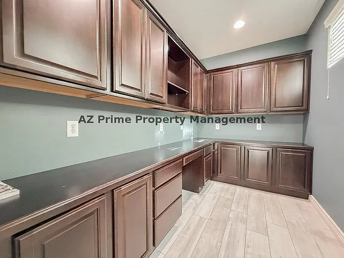 18649 W Williams St — Photo 38