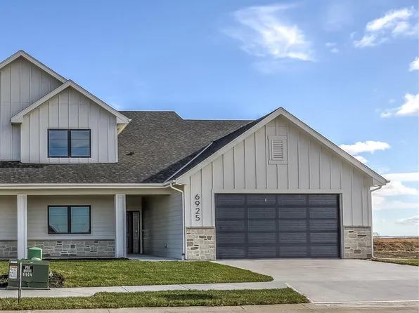 6925 276 Court Valley NE, Valley, NE 68064